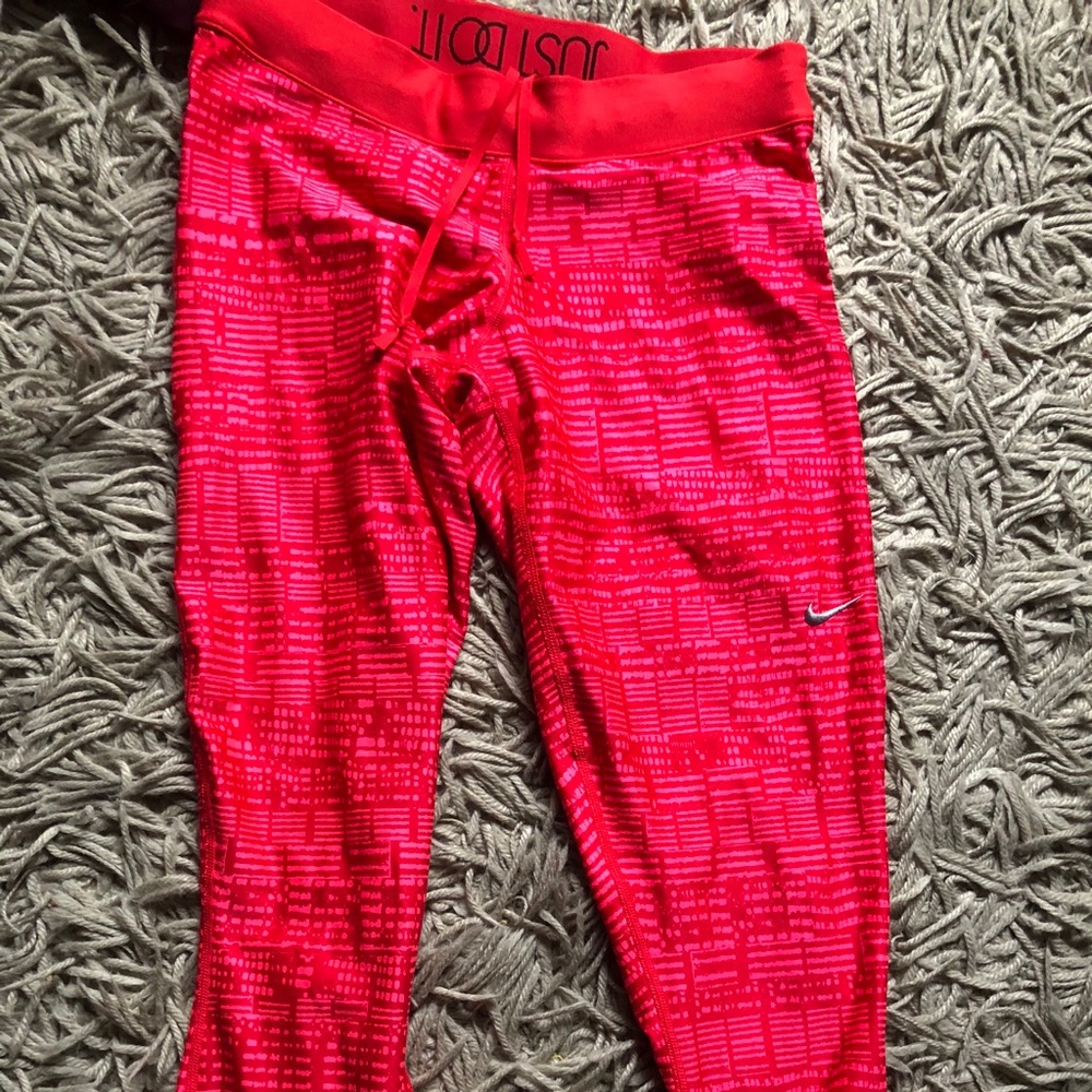 Nike Cropped Pants